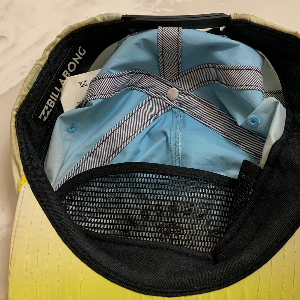 Billabong hat - Picture 4 of 4